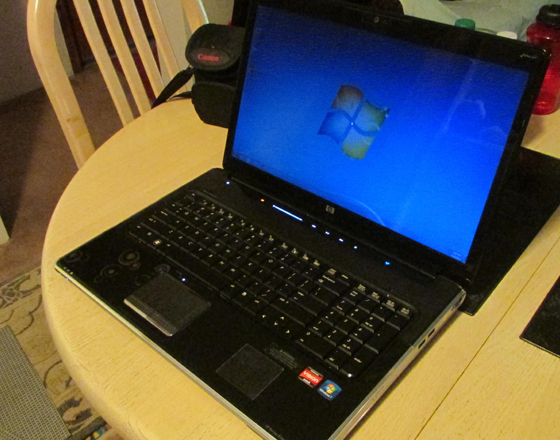 Like New HP DV7 3160us Entertainment Laptop