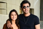 Alia Bhatt, Alia Bhatt with Ranbir Kapoor, alia bhatt flaunts her baby bump, Fox star