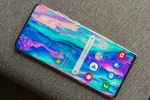 OLED Panels By Samsung for Apple, OLED Panels By Samsung breaking, google and iphones to feature oled panels by samsung, Iphone 17