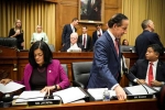 mueller testify, pramila jayapal questioning mueller, watch indian american congresswoman pramila jayapal questions mueller, Paul manafort