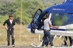 Shah Rukh Khan next movie, SRK, srk hires a chopper to reach the sets of zero, Abhay deol