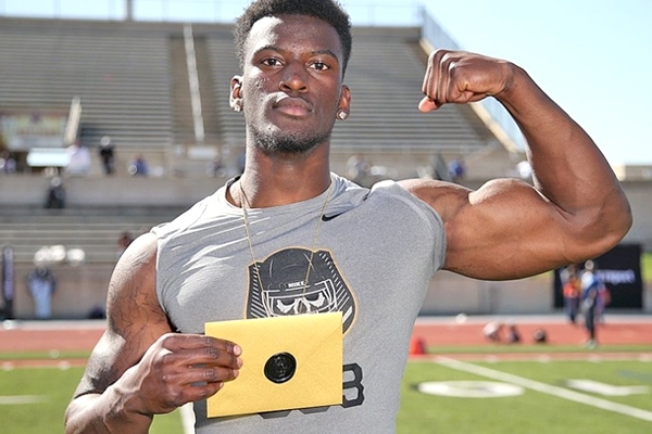 Four-star RB O Maury Samuels from New Mexico commits to Michigan