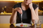 Disordered Eating health tips, Disordered Eating articles, five signs of disordered eating, Disordered eating